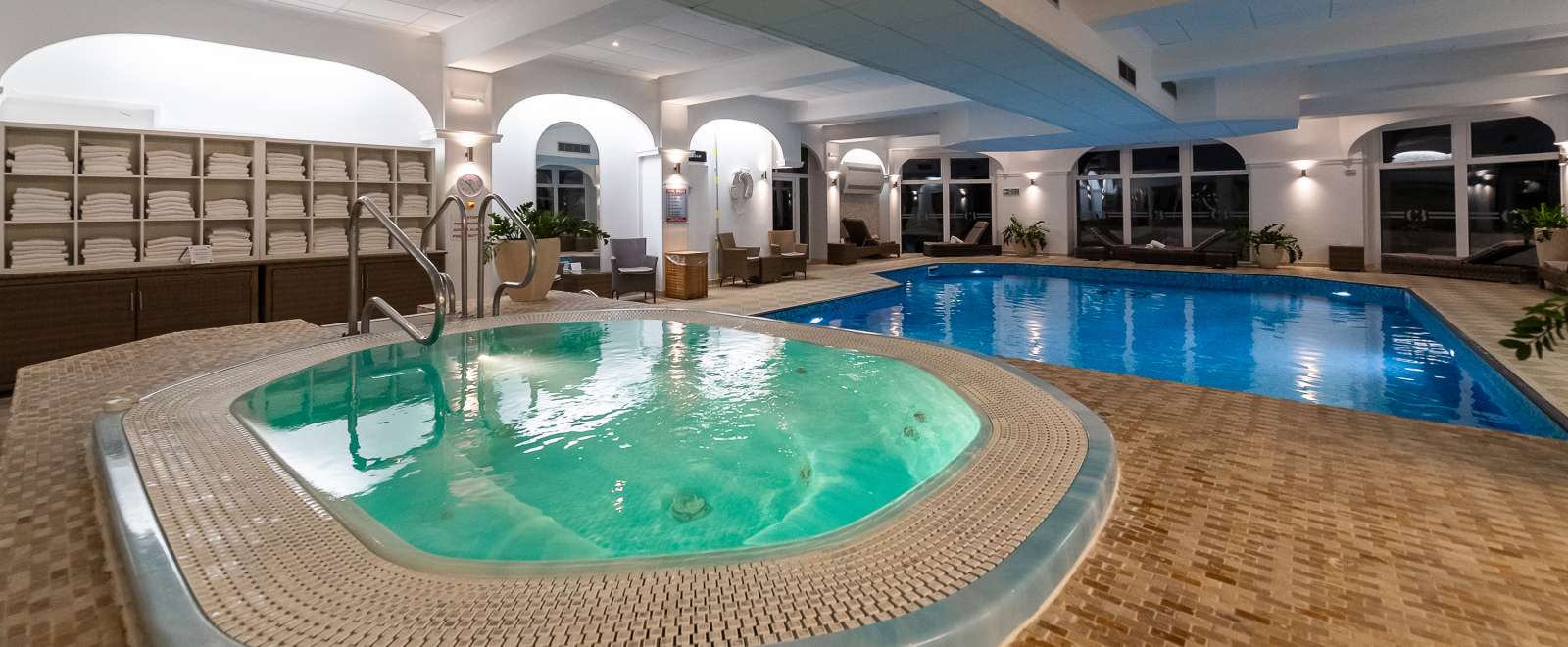 Spa bath at Carlyon Bay spa facilities 