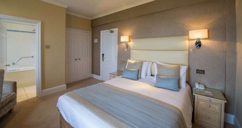 Carlyon Bay Hotel Standard Room (119) Accommodation Bed