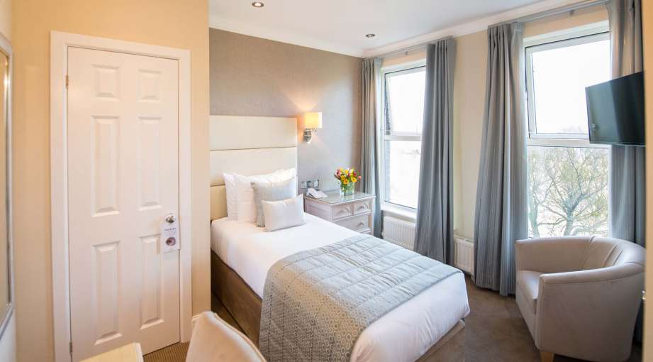 Carlyon Bay Hotel Single Sea Facing Room (117) Accommodation Bed and Seating